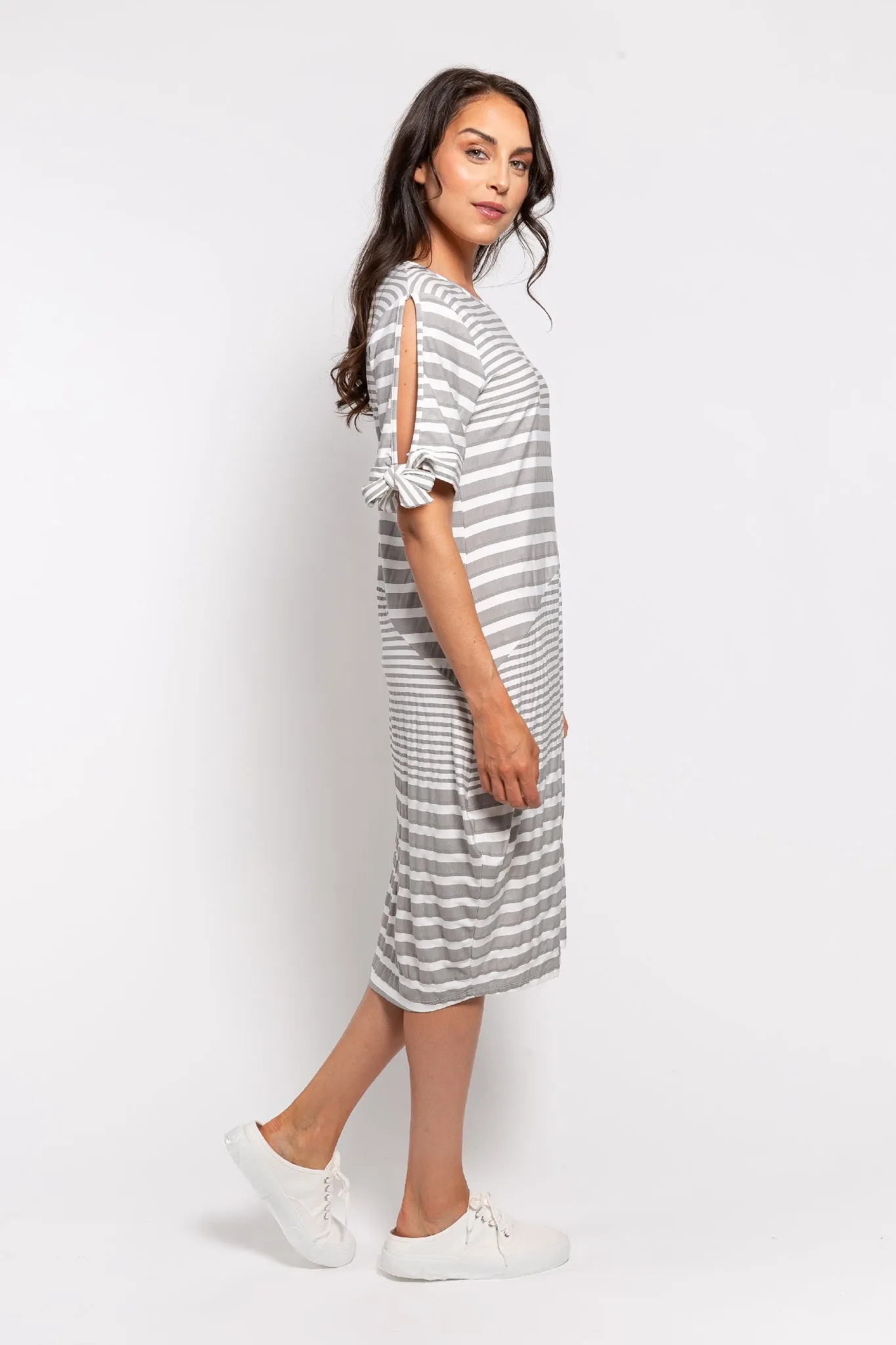 M Made in italy  Women's Knitted Short Sleeve Dress